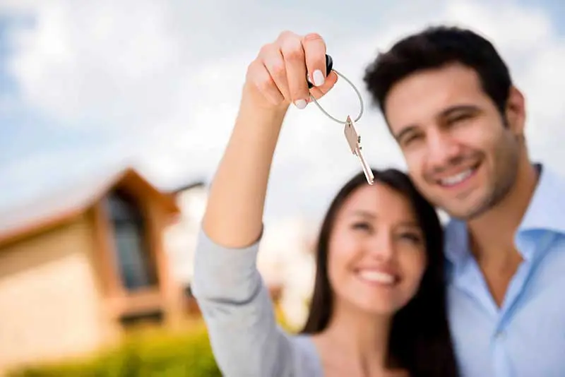 A serious, motivated buyer touring a home in winter